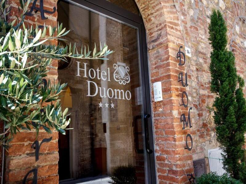 Montepulciano Stazione Albergo Duomo מראה חיצוני תמונה