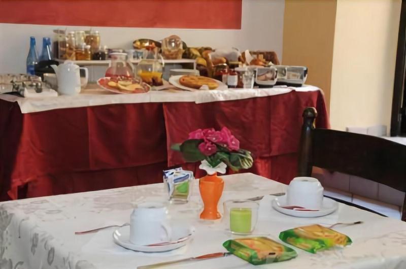 Montepulciano Stazione Albergo Duomo מראה חיצוני תמונה