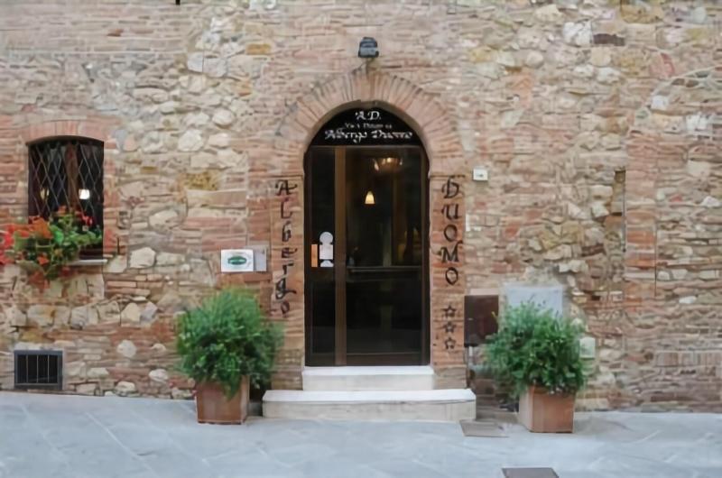 Montepulciano Stazione Albergo Duomo מראה חיצוני תמונה