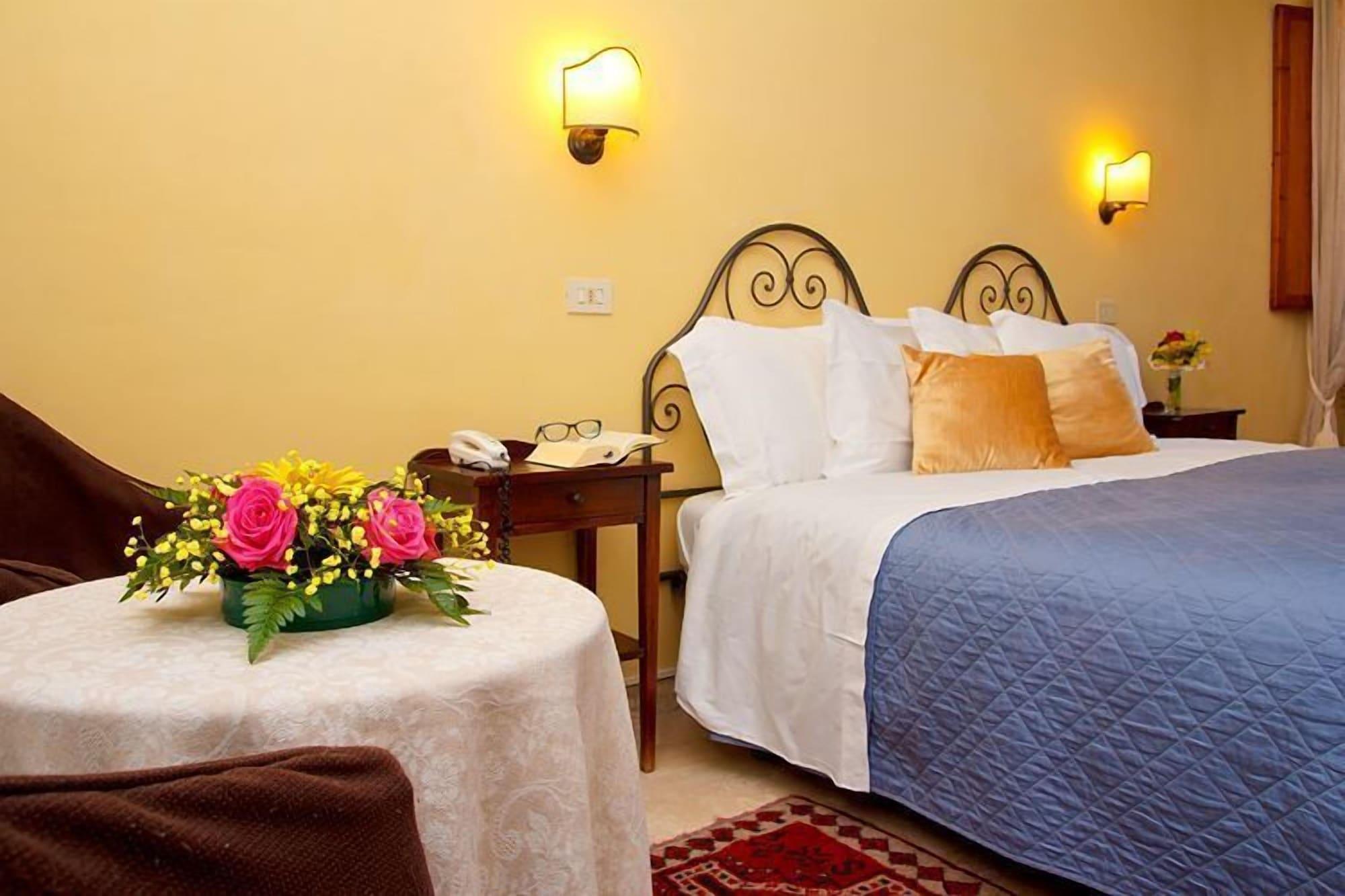 Montepulciano Stazione Albergo Duomo מראה חיצוני תמונה