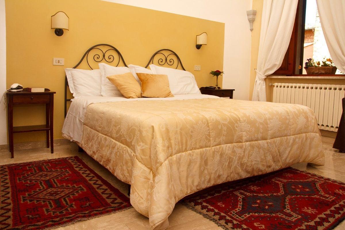 Montepulciano Stazione Albergo Duomo מראה חיצוני תמונה